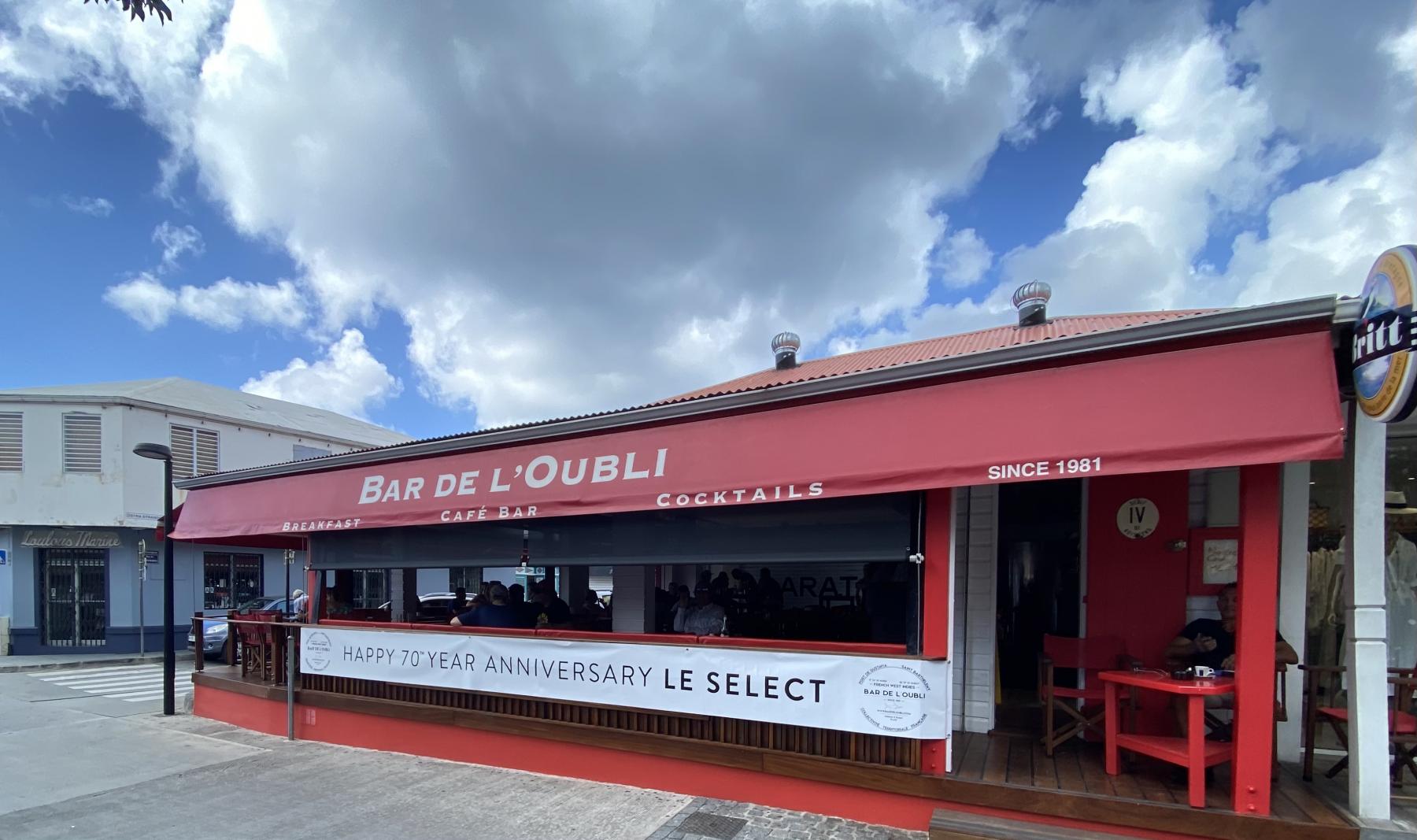 Bar de L'Oubli, Founded in 1981, reopens tomorrow