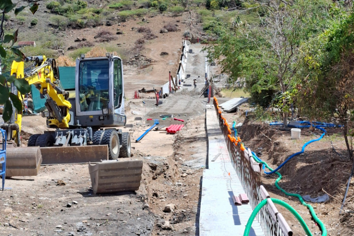 69cff2126b95b_1659-grand-fond-travaux-sans-pc.jpg