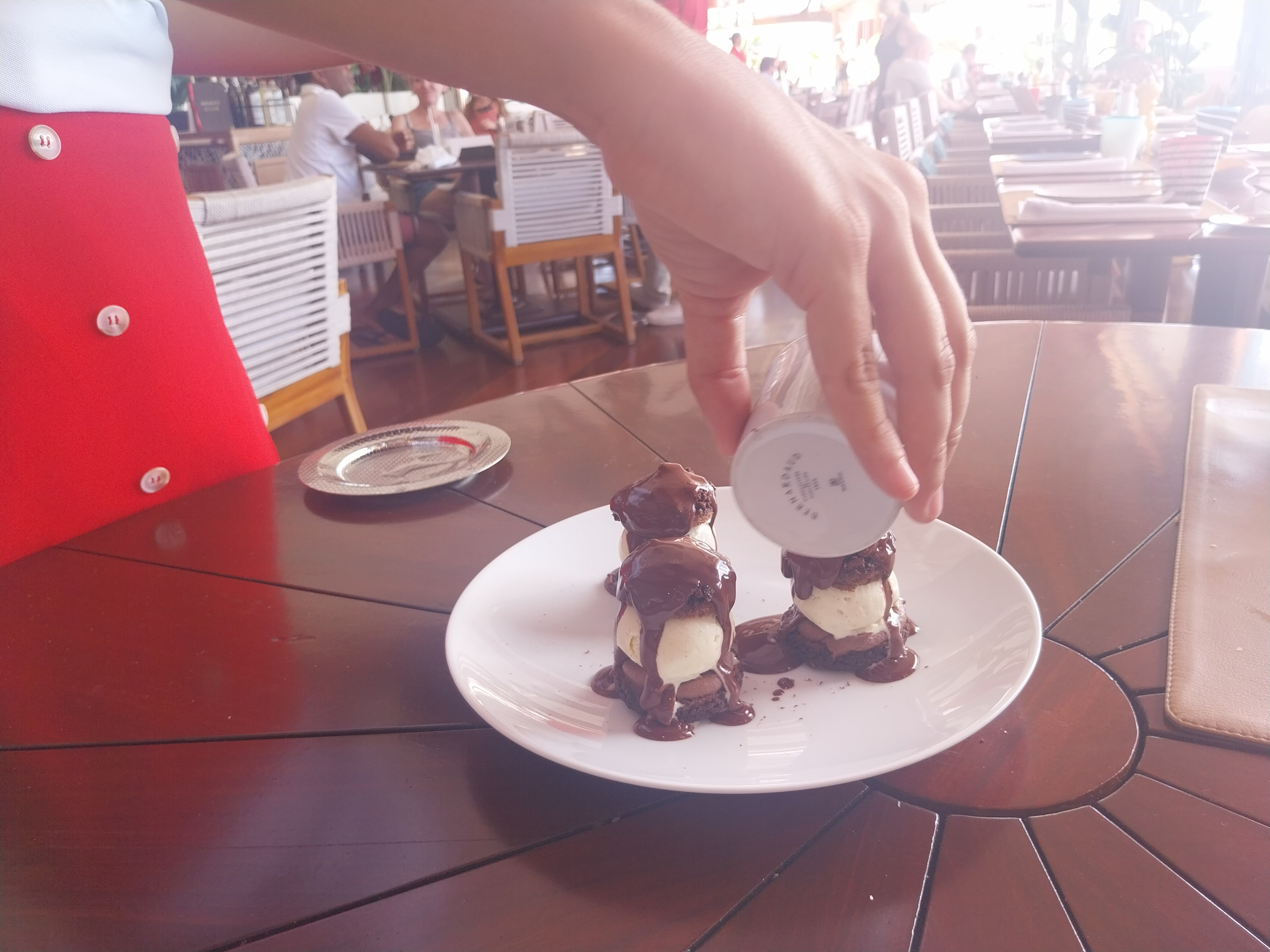 e rock dessert.jpg