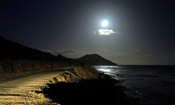 moon.jpg