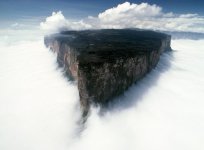 Mount-Roraima-Venezuela-Brazil-667x491.jpg