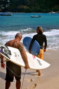 lorient-beach-surfers