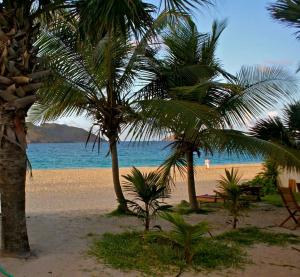 st-barts-beach-romance